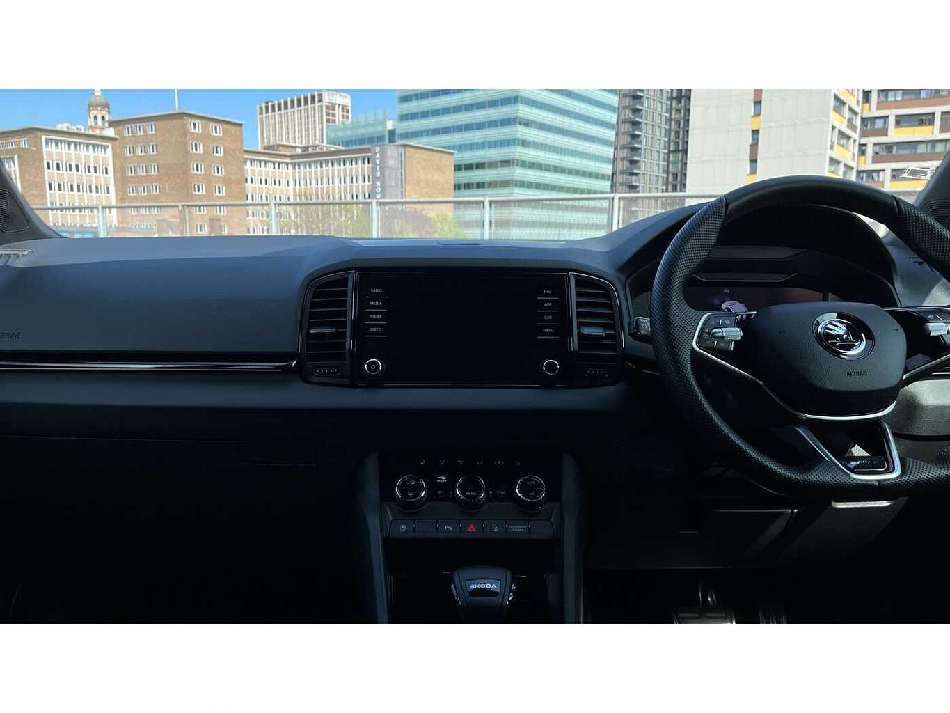 SKODA Karoq SUV 1.5 TSI (150ps) SportLine ACT