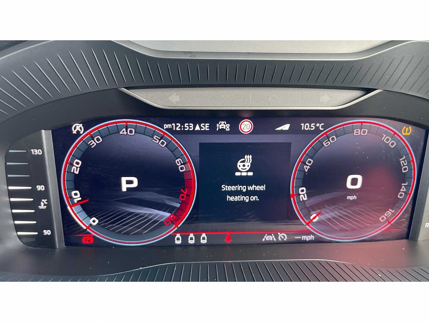 SKODA Karoq SUV 1.5 TSI (150ps) SportLine ACT