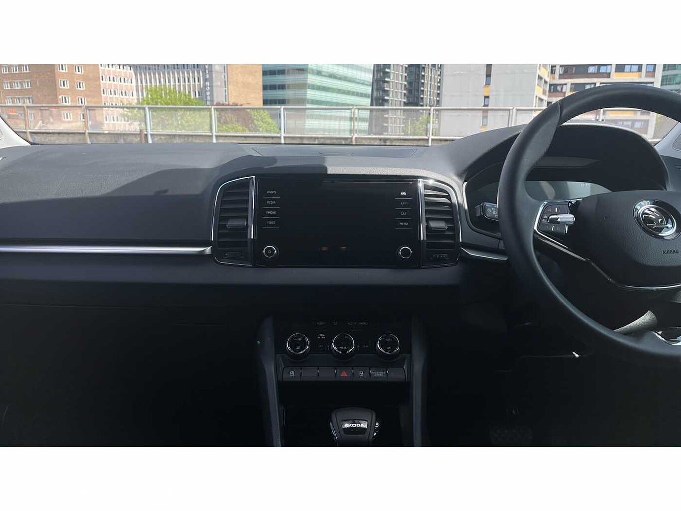 SKODA KAROQ 1.5 TSI SE Drive 5dr DSG