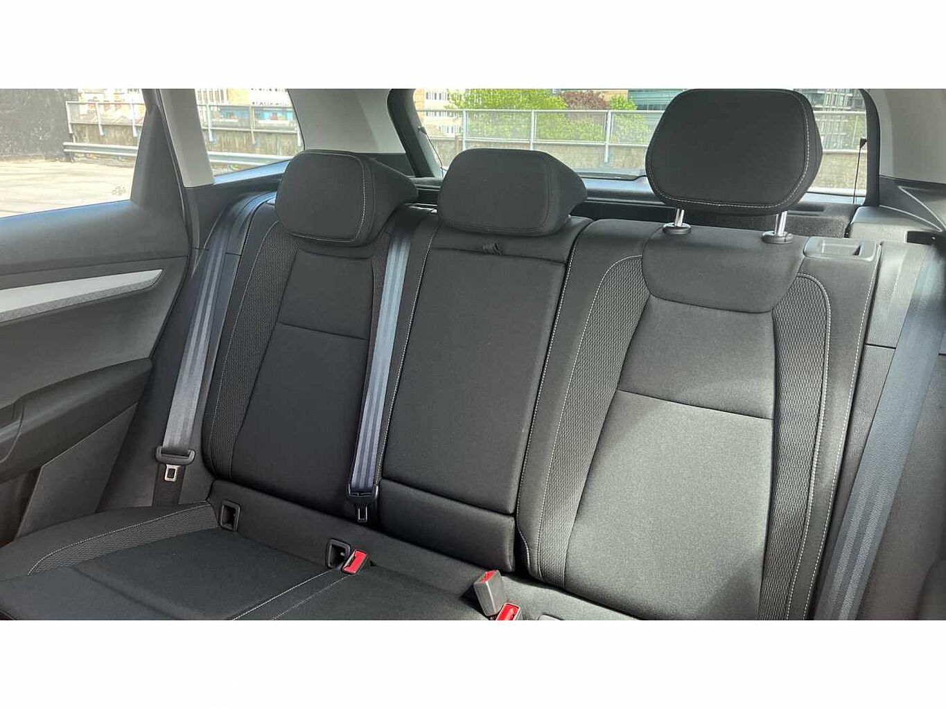SKODA KAROQ 1.5 TSI SE Drive 5dr DSG