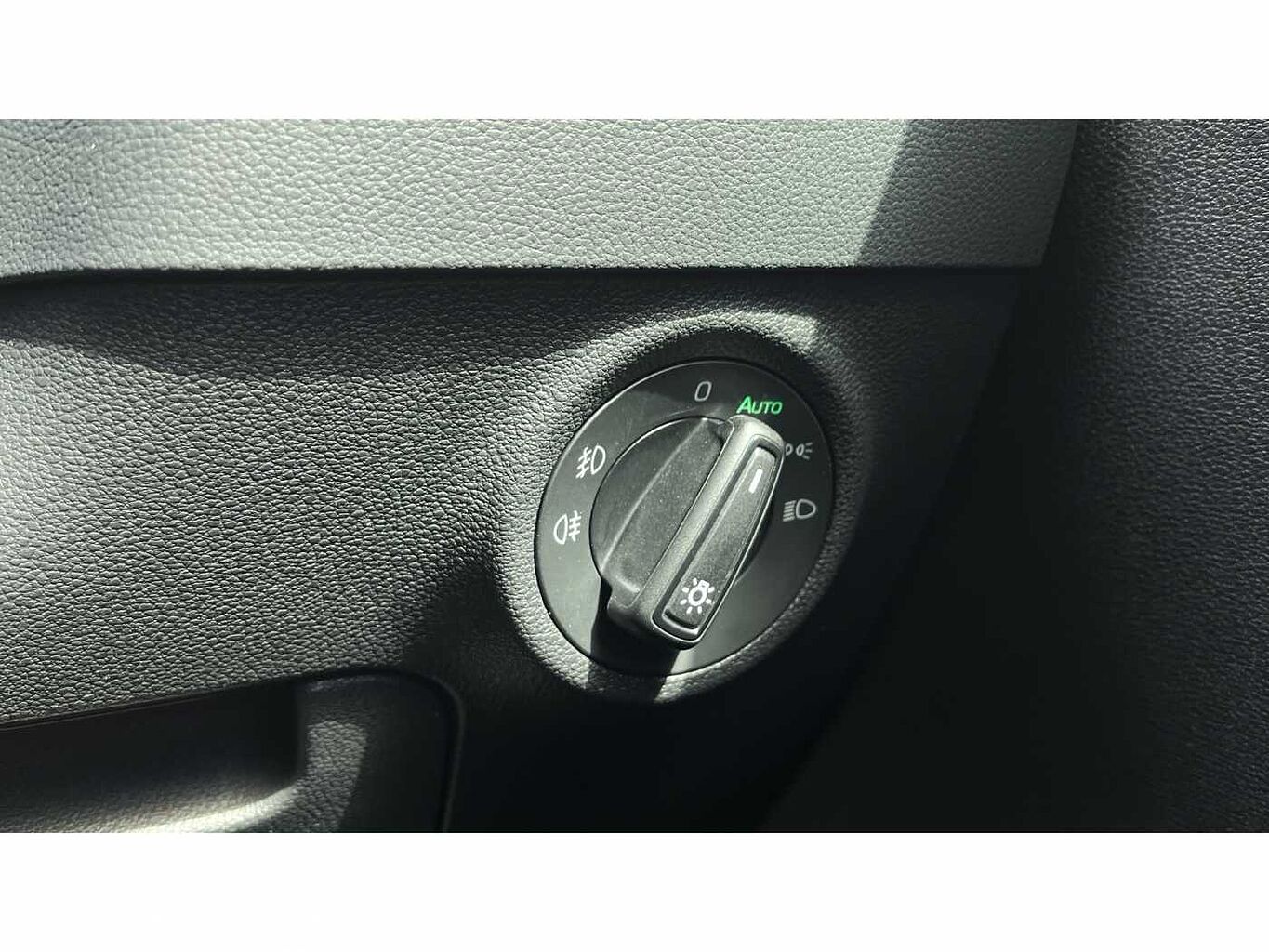 SKODA KAROQ 1.5 TSI SE Drive 5dr DSG