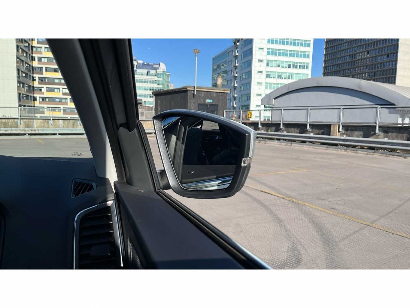 SKODA Karoq SUV 1.5 TSI (150ps) SE L ACT DSG